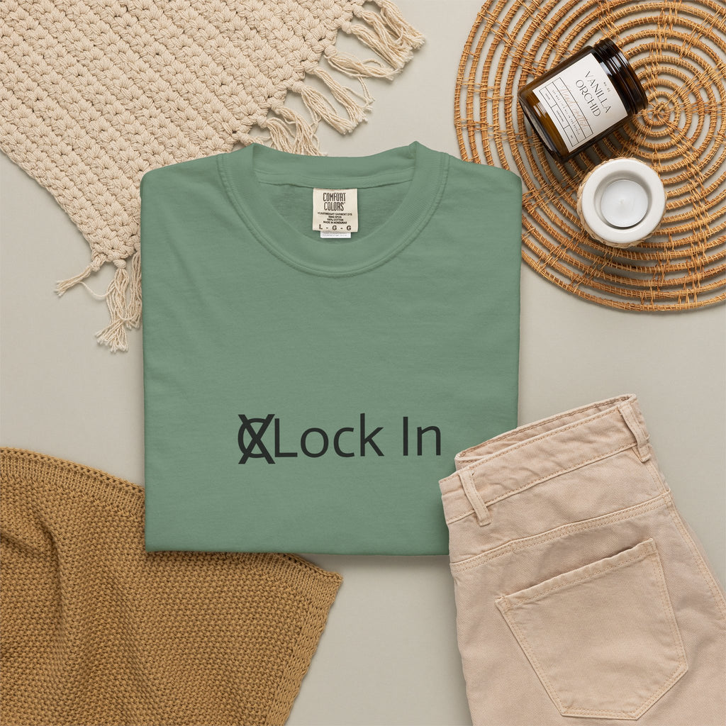 Lock in T shirt