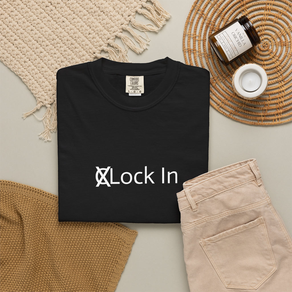 Lock in T shirt
